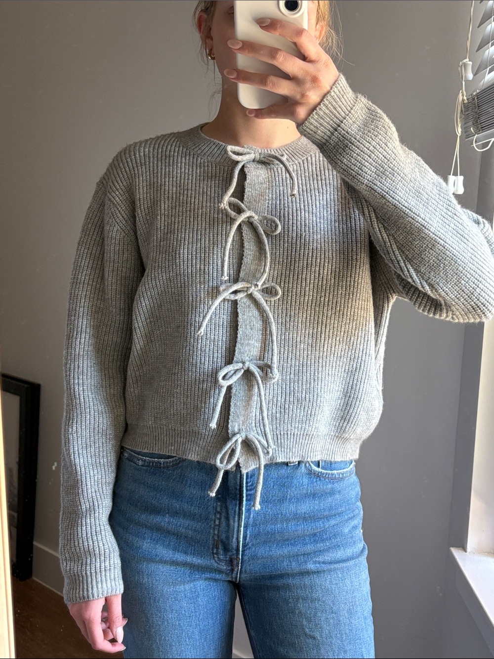 Lea & Viola Light Gray Ribbed Knit Sweater